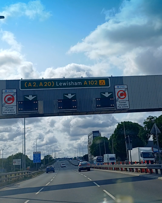 Sparse signage before Blackwall Tunnel